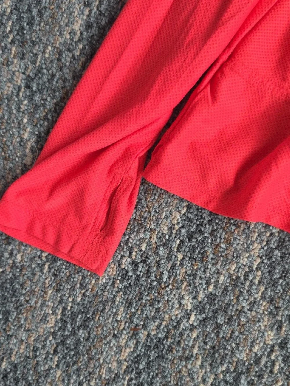 2 Old Navy Kids Long-Sleeve Tops Plus Free Shirt
